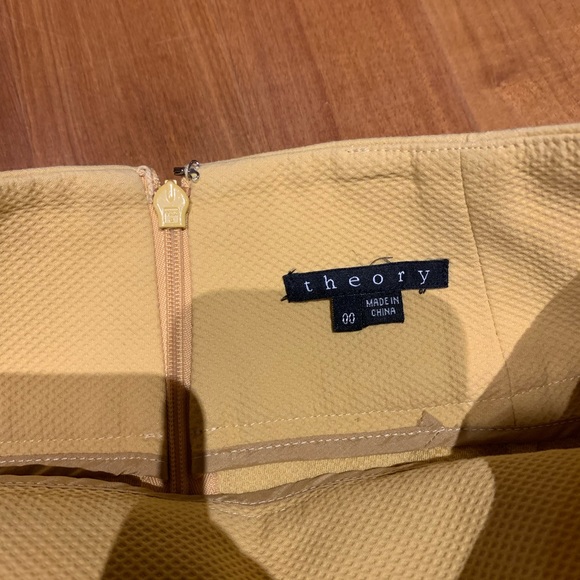 Theory high waisted mini skirt - Picture 3 of 6